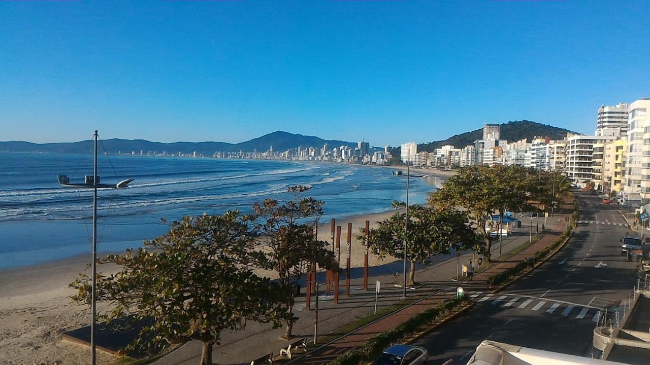 Apartamento de Cobertura frente para o mar Itapema Bagian luar foto