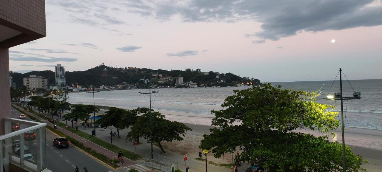 Apartamento de Cobertura frente para o mar Itapema Bagian luar foto