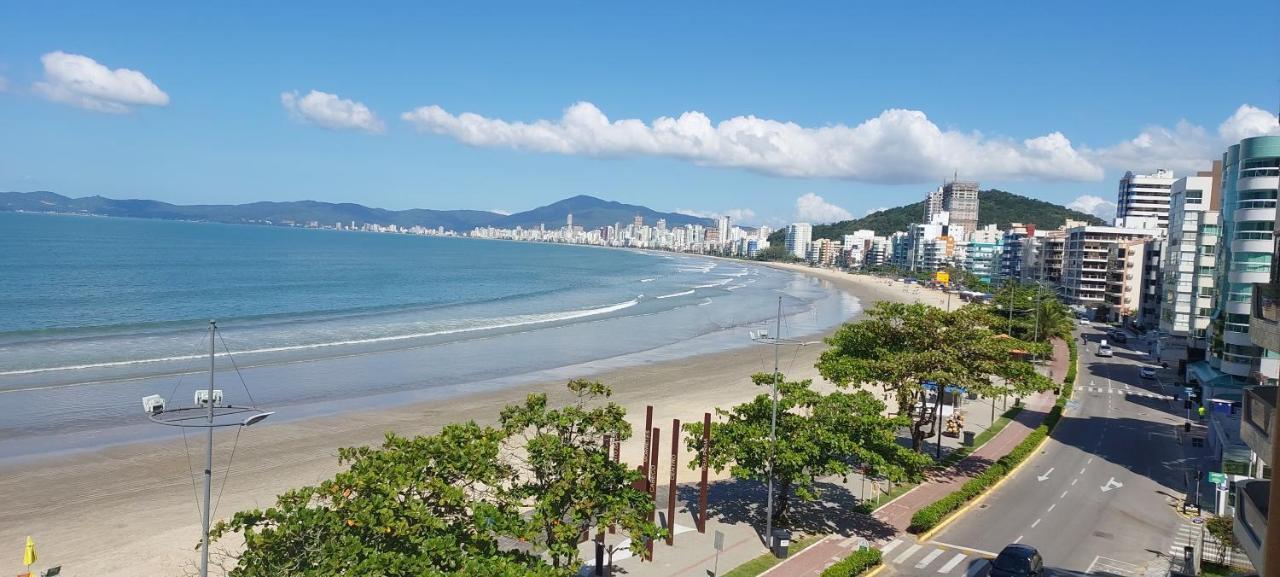 Apartamento de Cobertura frente para o mar Itapema Bagian luar foto